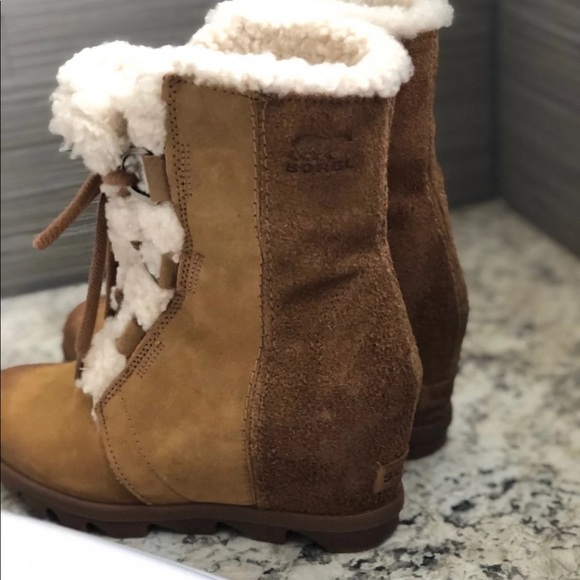 Sorel Joan of Arctic Wedge II Luxe - Picture 2 of 4